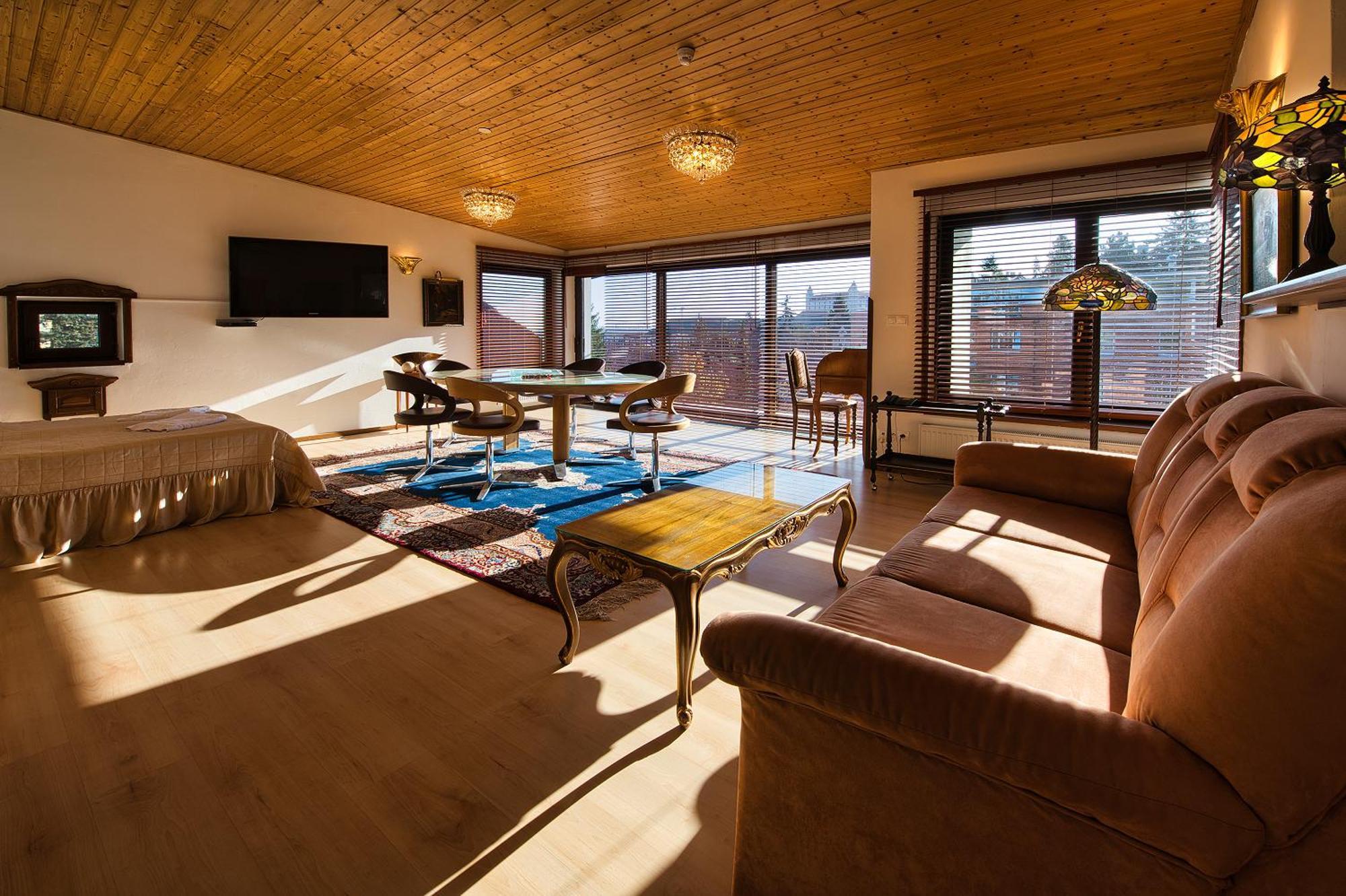 Panoramic Castle Suite With Free Private Parking Bratislava Exteriör bild